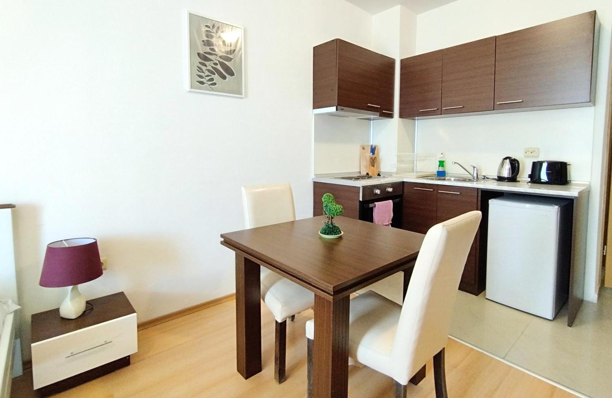 New Line Village Apartments Sunny Beach Room photo